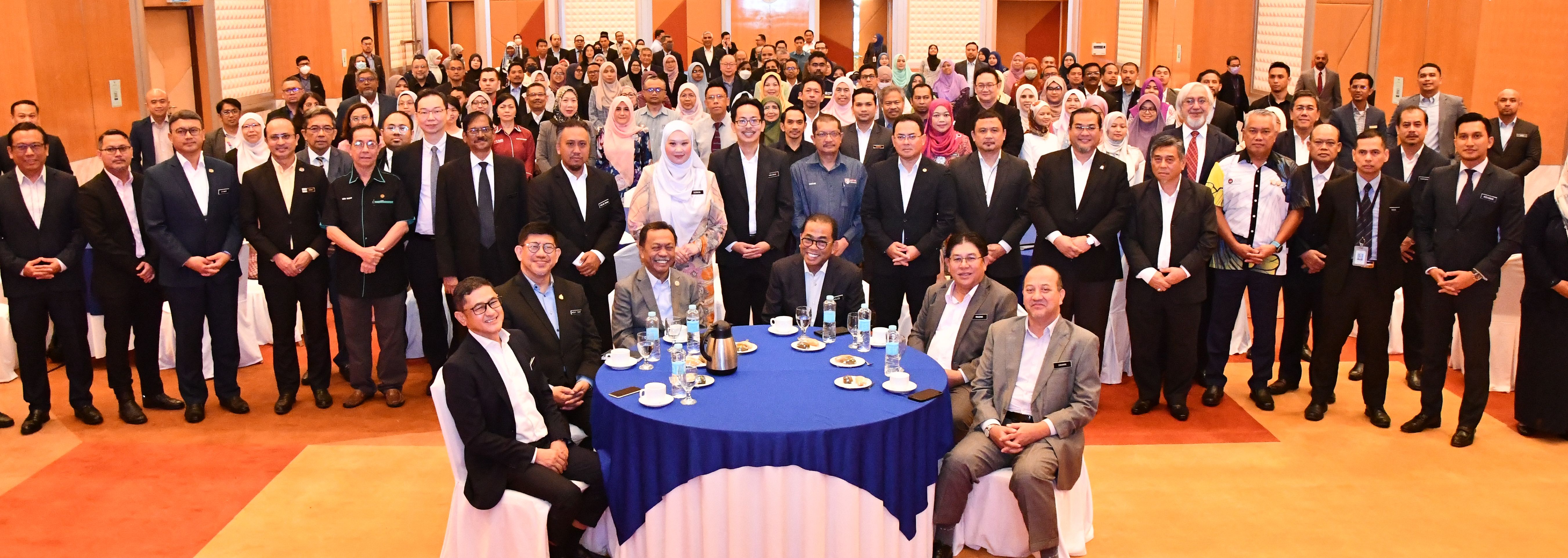 YB Menteri Rasmi Bengkel Kumpulan Kerja Teknikal (technical Working Group – Twg) Bagi Pendidikan Tinggi Kajian Separuh Penggal, Rancangan Malaysia Kedua Belas (RMKe-12)