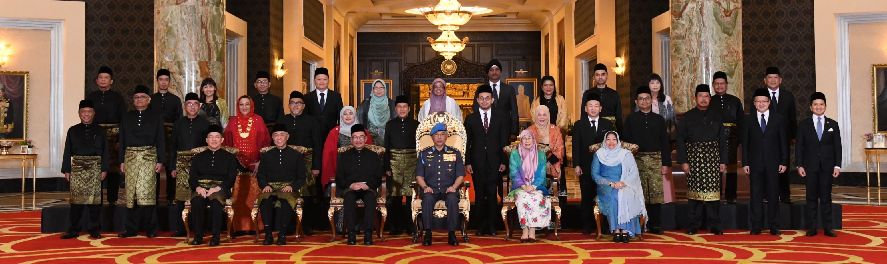 YB Dato' Mohammad Yusof Haji Apdal Angkat Sumpah Sebagai Timbalan Menteri Pendidikan Tinggi