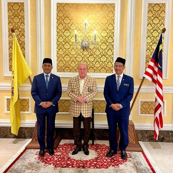 Menteri Dan Ketua Setiausaha KPT Menghadap KDYMM SPD YDPA Sultan Ibrahim