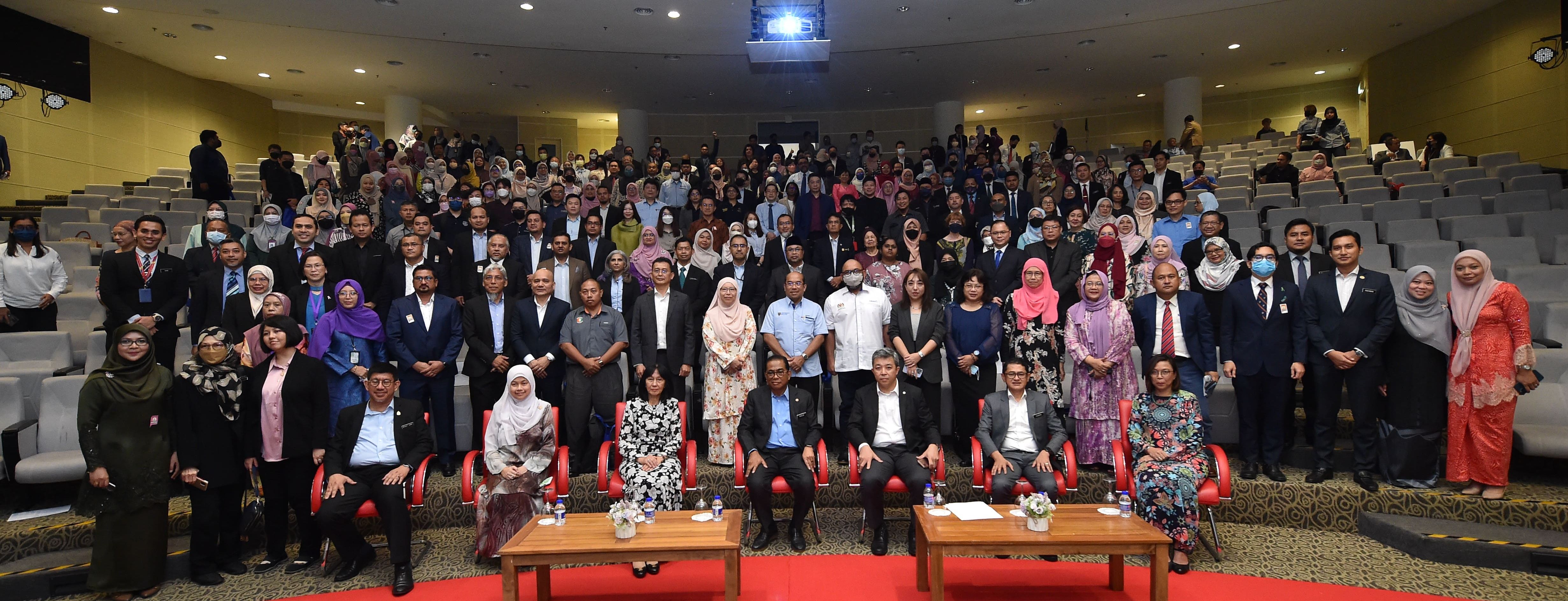 YBM Rasmi Karnival Penyelidikan Universiti Malaya (UMRC) 2022