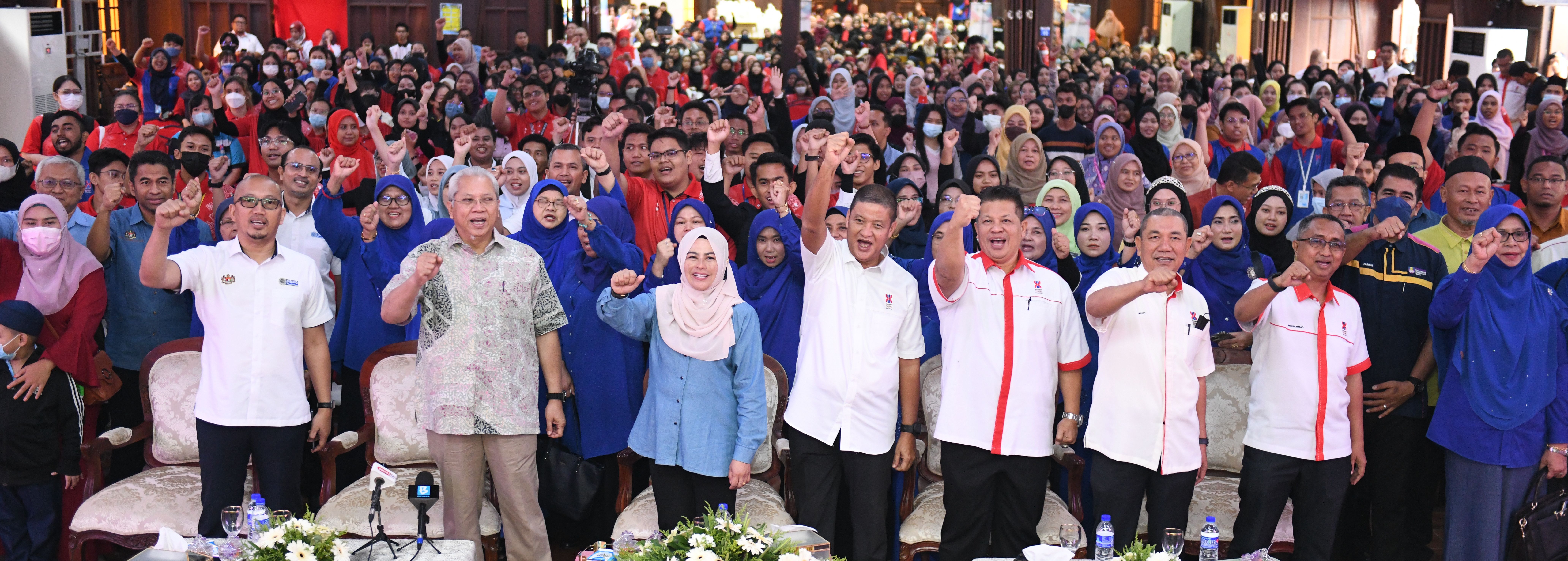 71 Peratus Permohonan Peranti Siswa Pelajar IPT Di Kelantan Telah Diluluskan